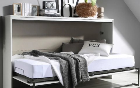Skládací  / sklápěcí postel